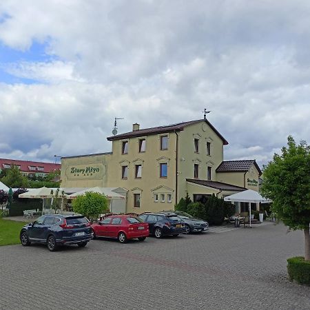 Zajazd Stary Mlyn Świdwin Buitenkant foto